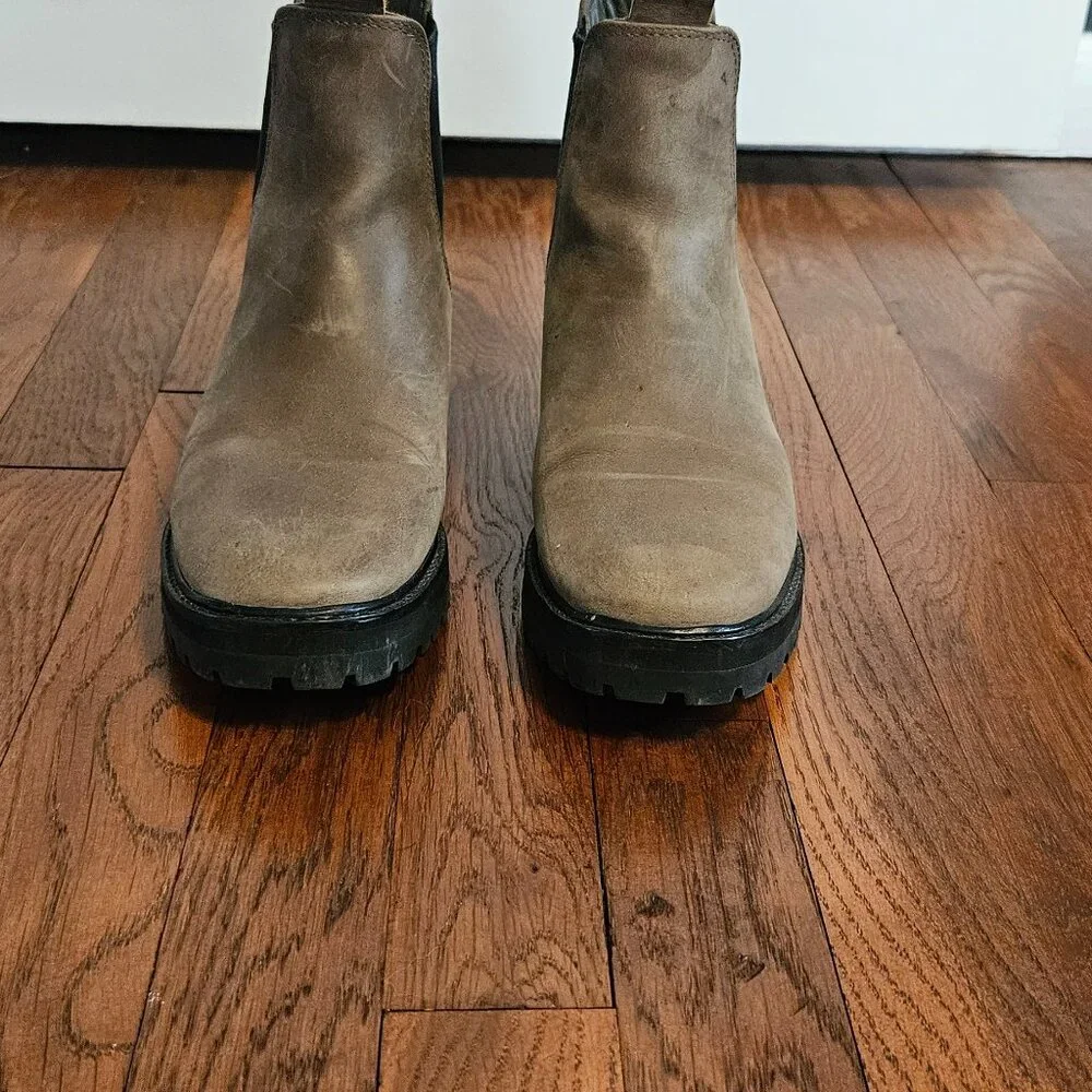 Everlane The Lug Sole Chelsea Boots - Taupe 7.5 - Picture 5 of 7